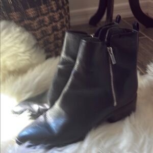 Esprit Black Ankle Booties with Side Zipper